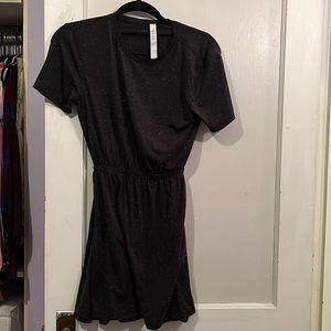 Iululemon tee shirt dress
